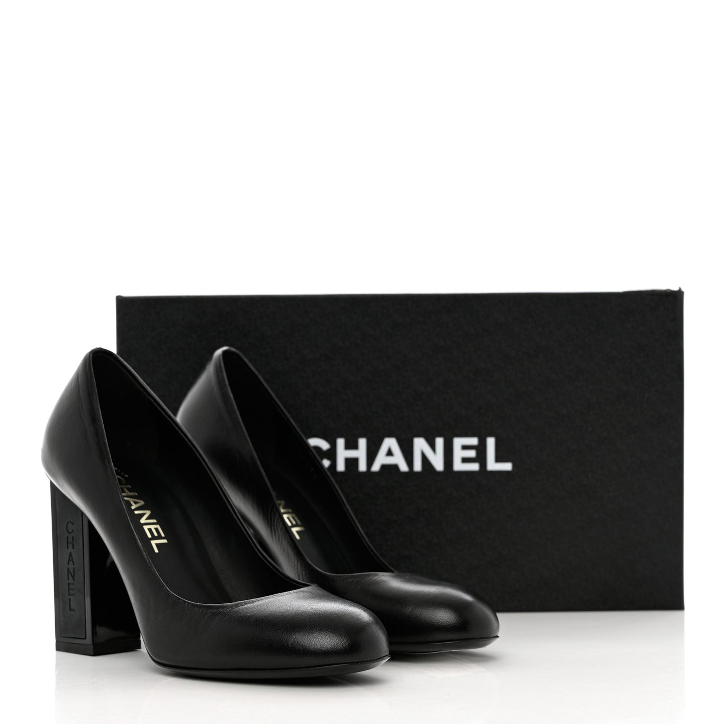 Lambskin Logo Pumps 37 Black