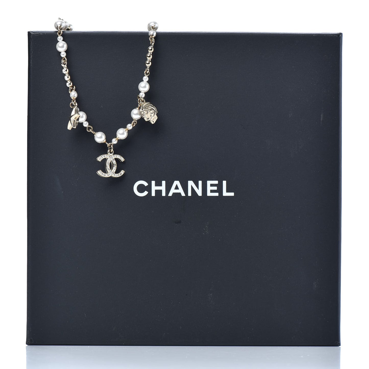 Pearl Crystal CC Star Short Necklace Gold