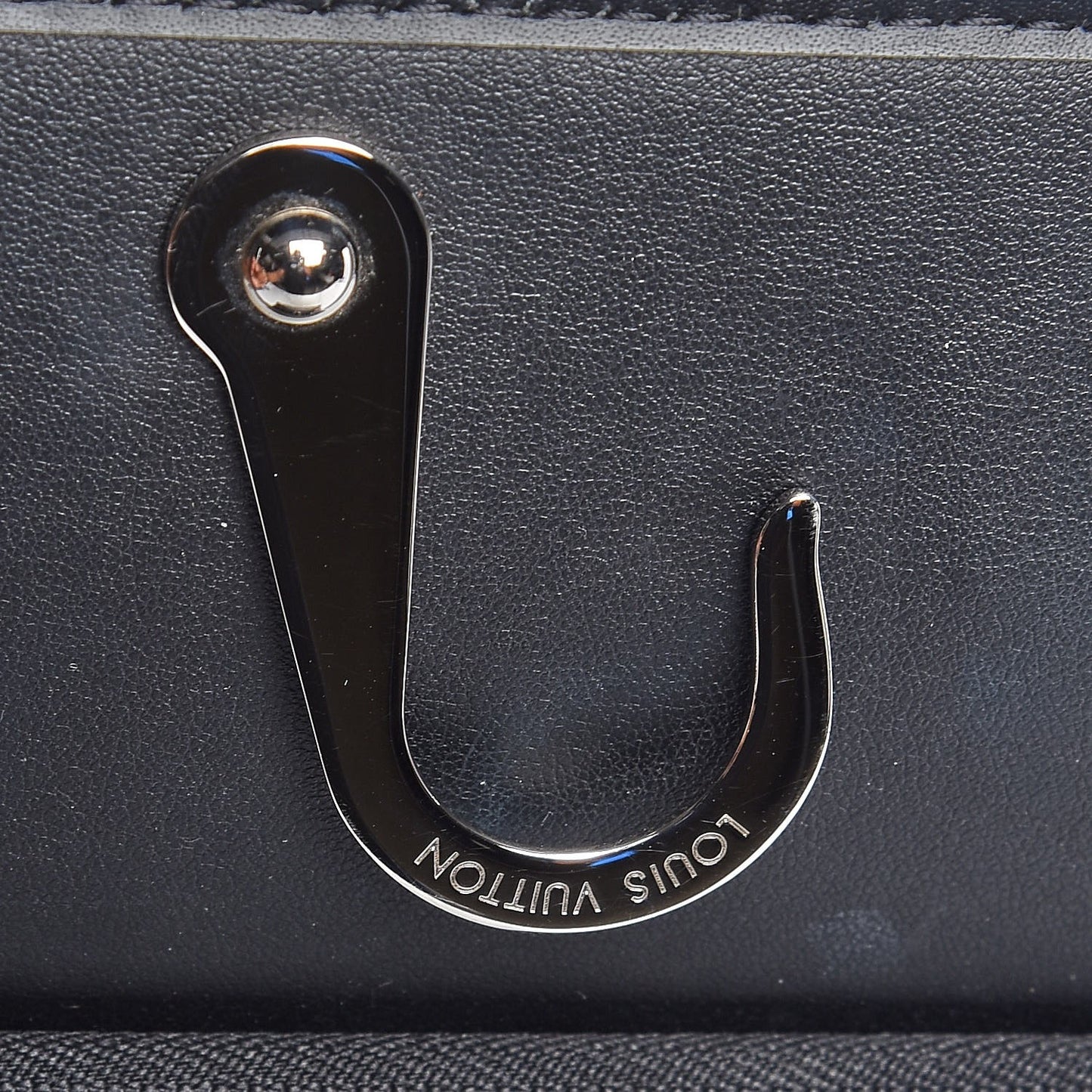 Damier Graphite Hanging Toiletry Kit