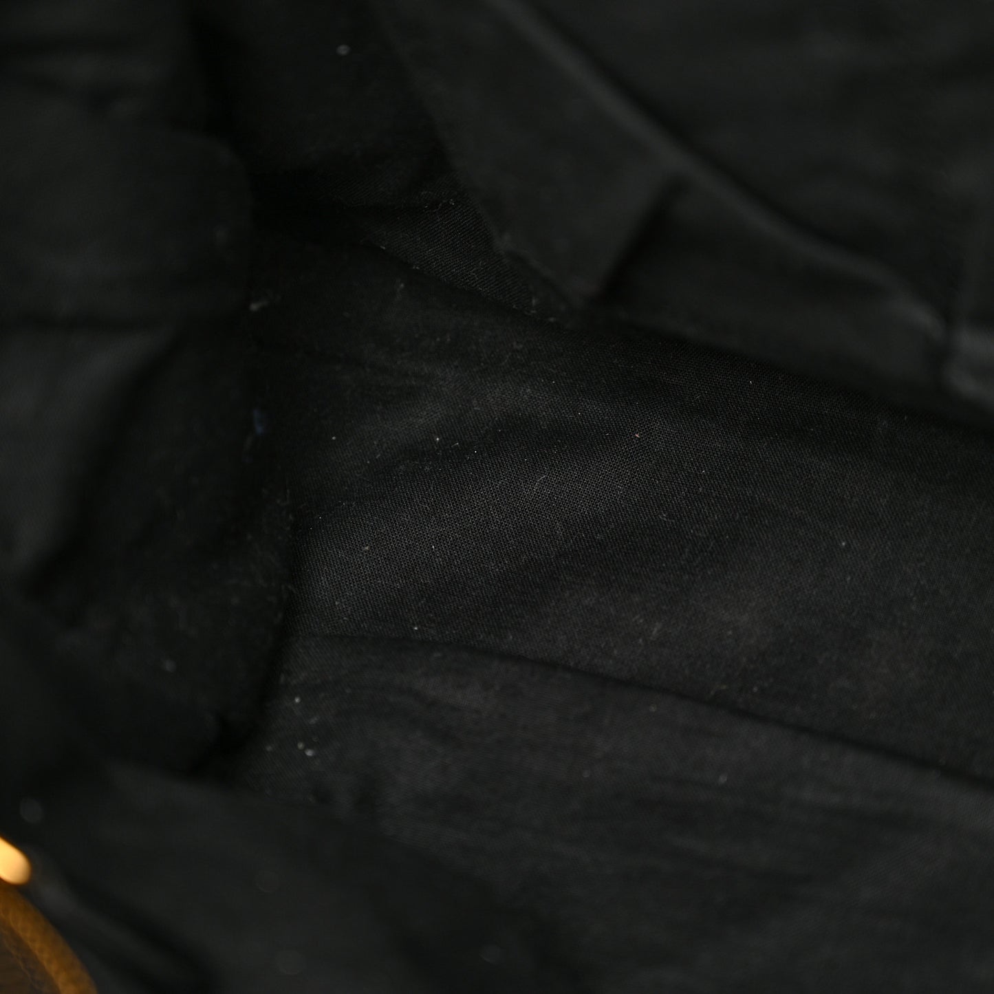 Agneau Giant 12 Gold Hardware City Black