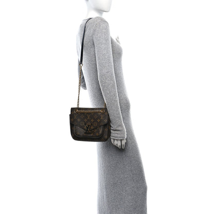 Louis Vuitton Monogram Passy 2 of 11