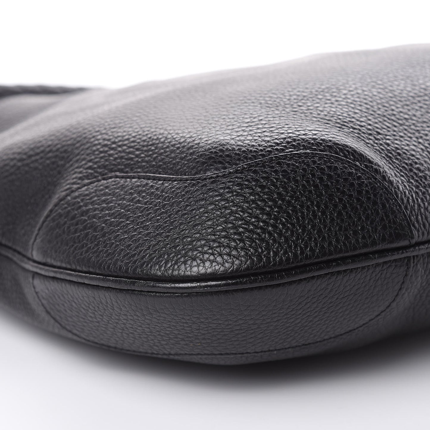 Vitello Daino Hobo Black