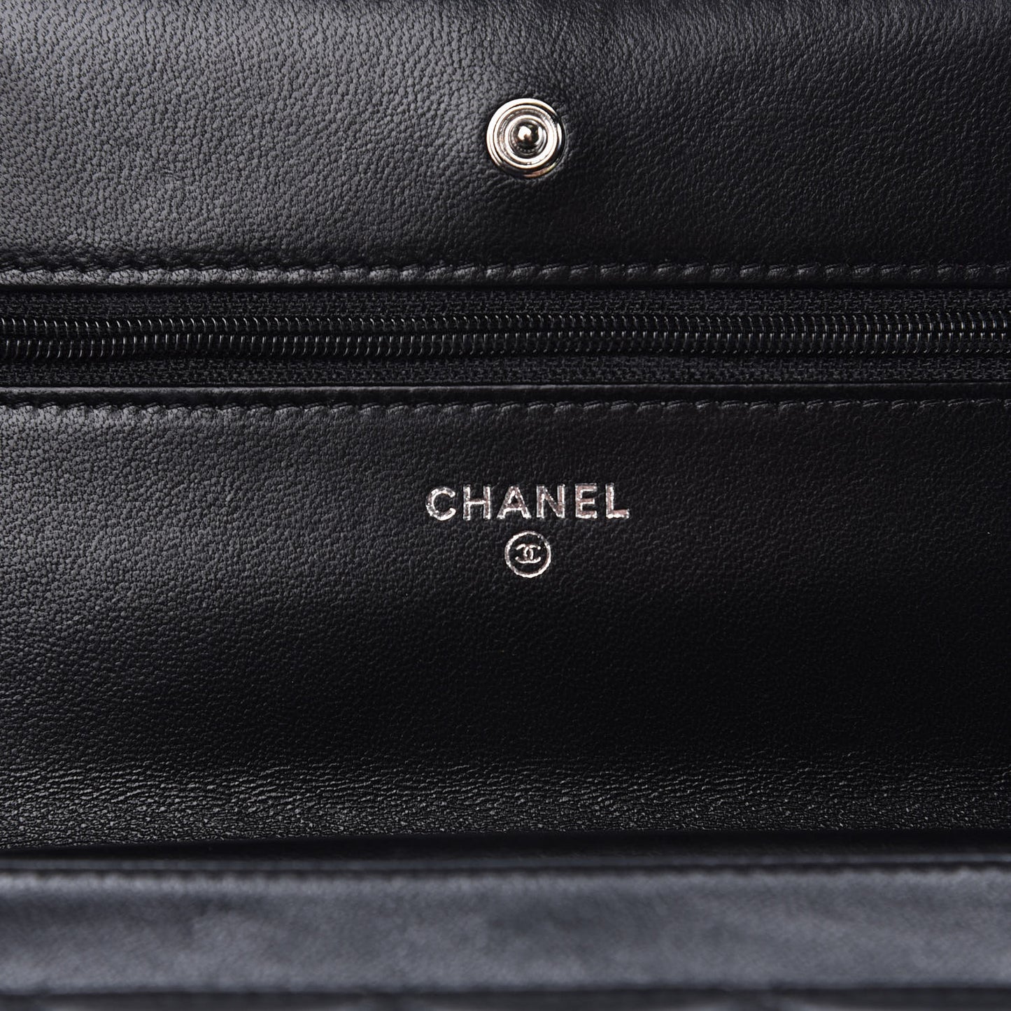 Lambskin Quilted Wallet On Chain WOC Black