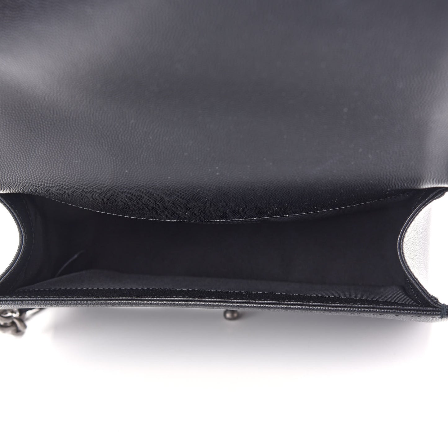 Caviar Quilted Medium Boy Flap Black