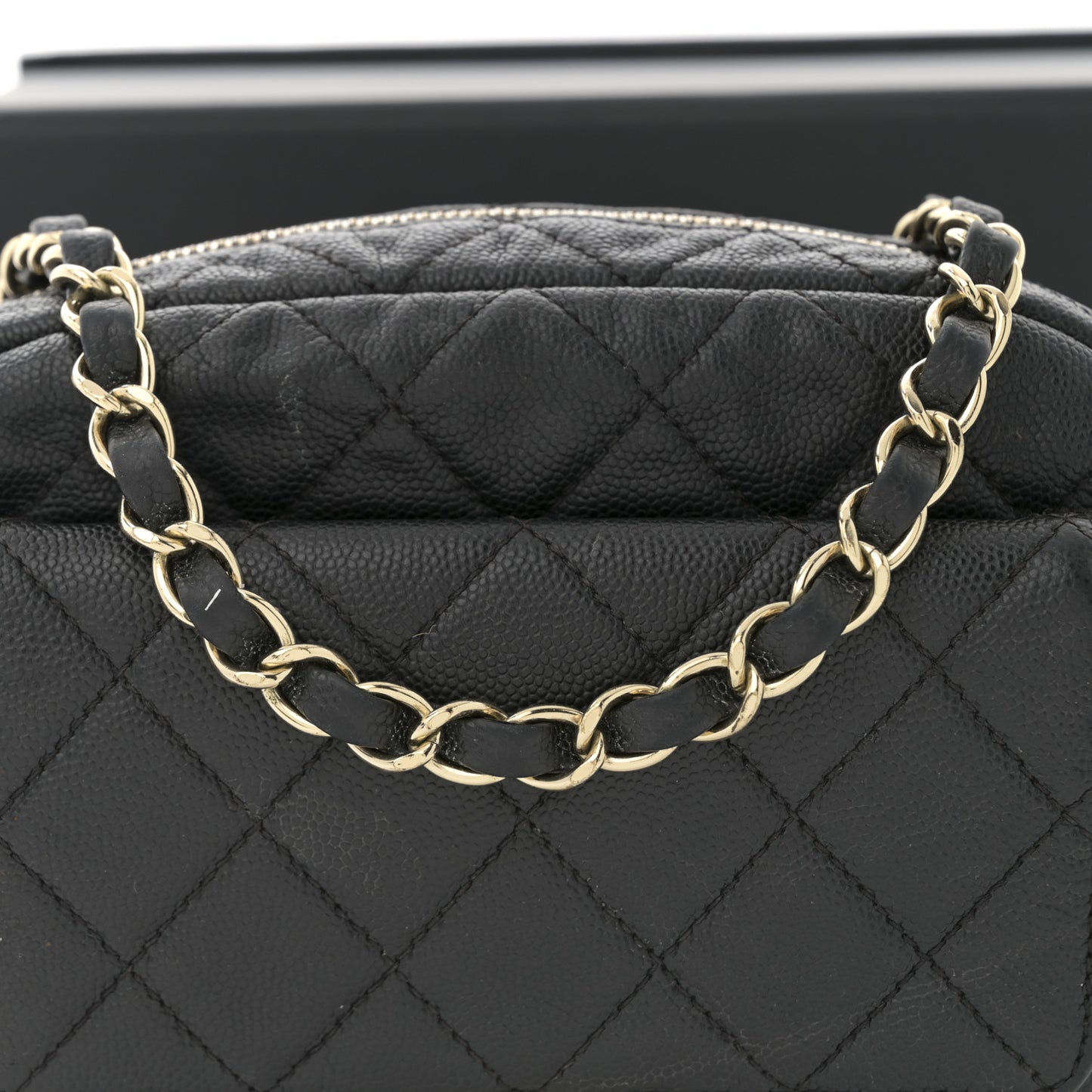 Caviar Quilted CC Day Camera Case Black