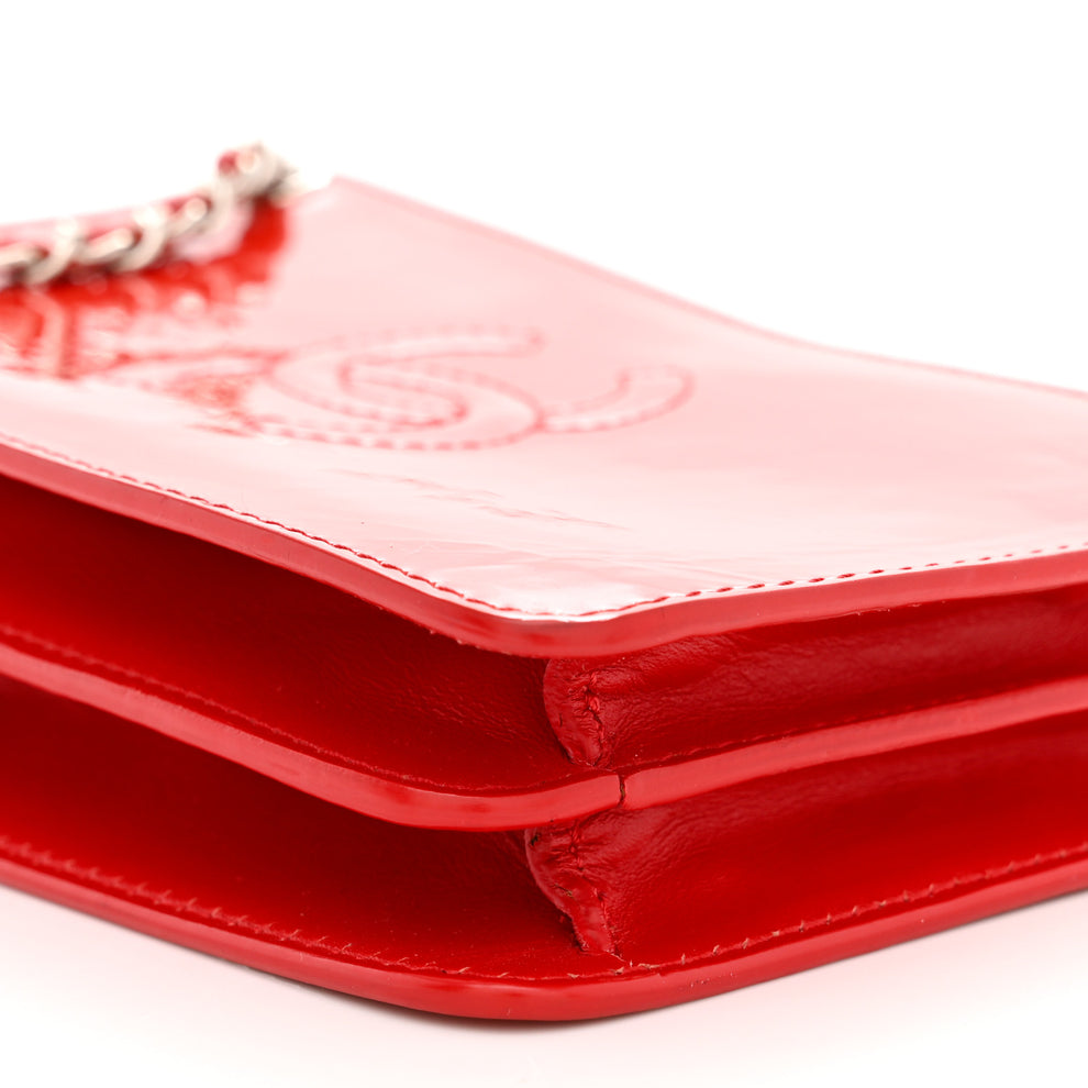 Chanel Patent Crossbody CC Phone Holder Red 1920642 – FASHIONPHILE