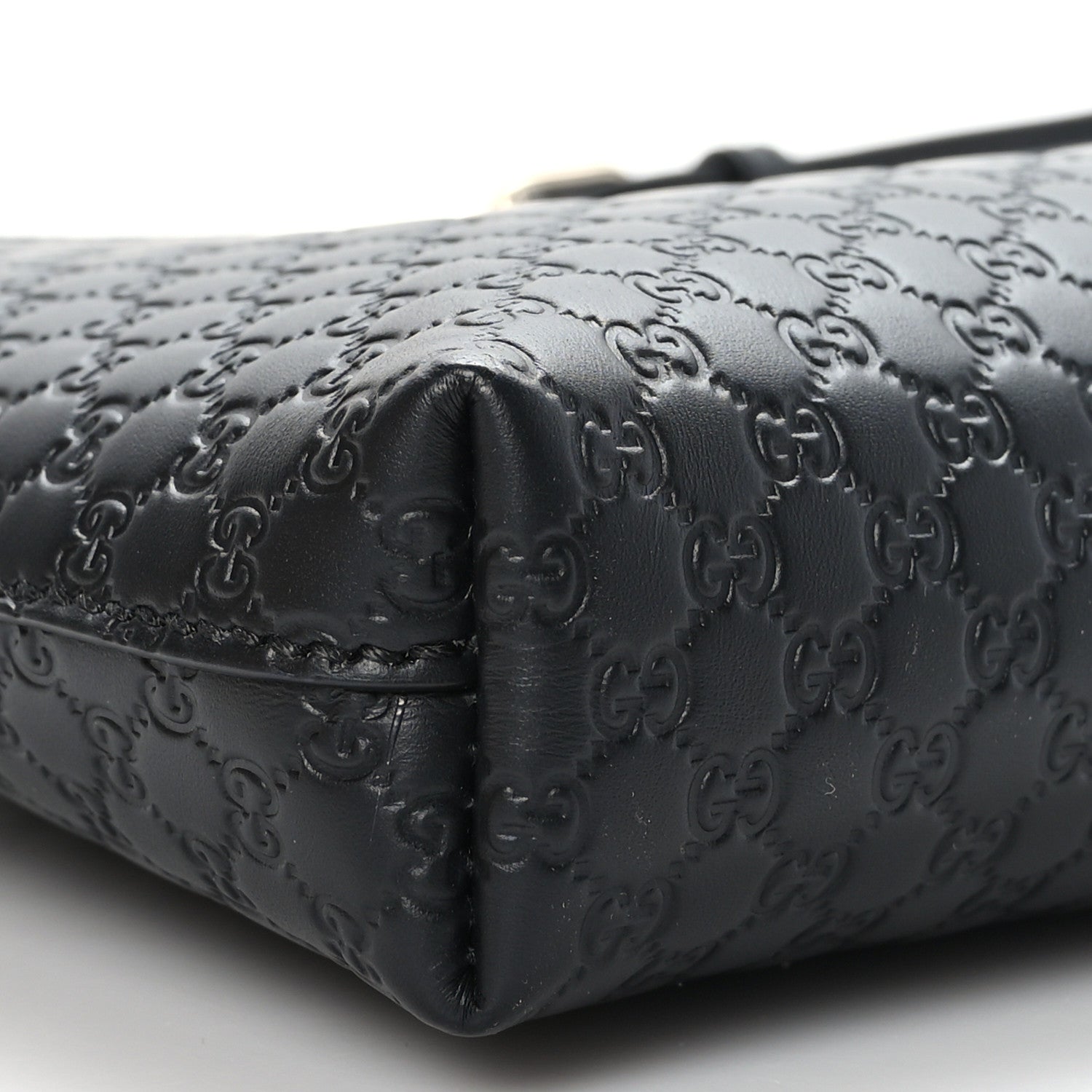 Gucci Microguccissima Flat Crossbody Black 8 of 9