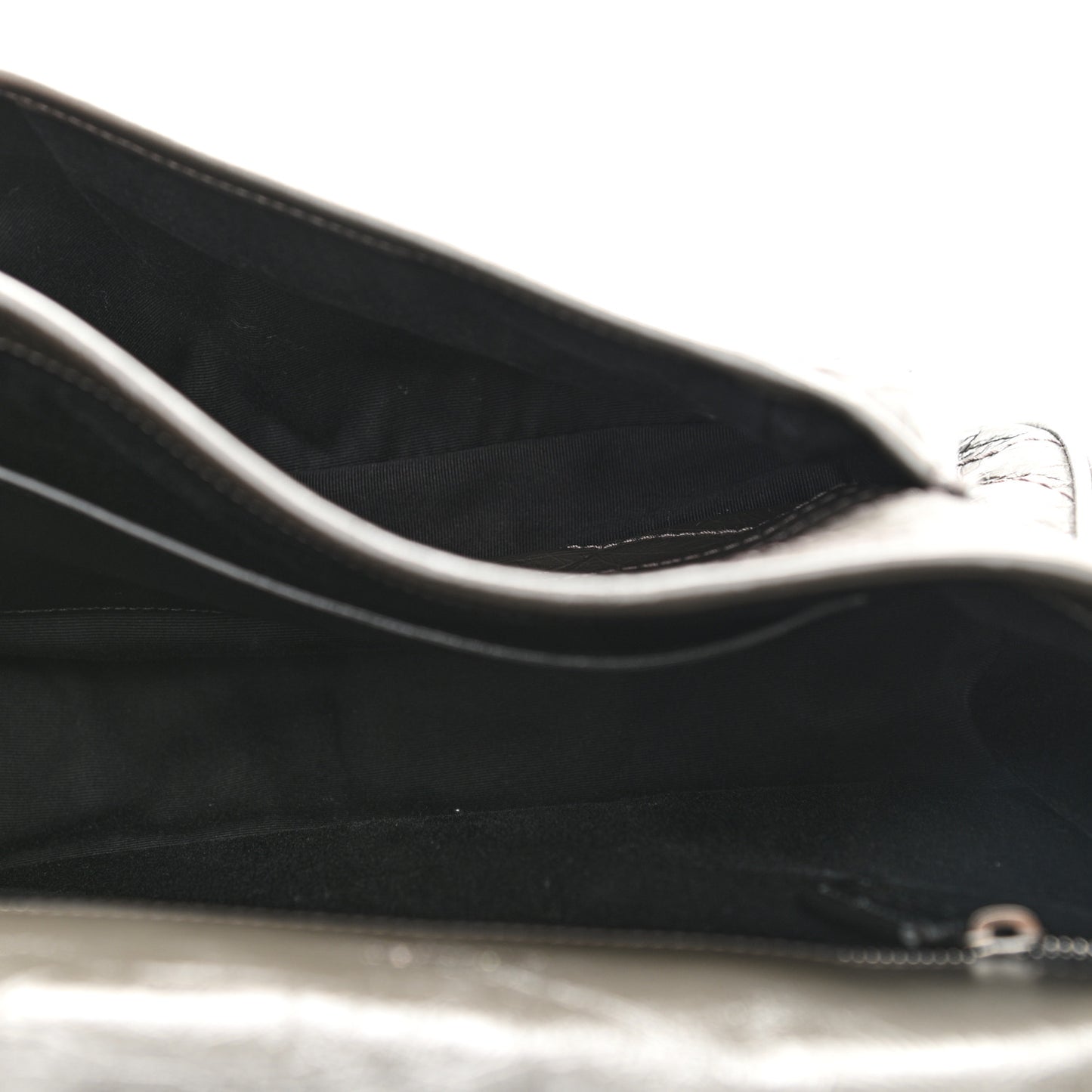 Crinkled Calfskin Matelasse Monogram Medium Niki Chain Pebble