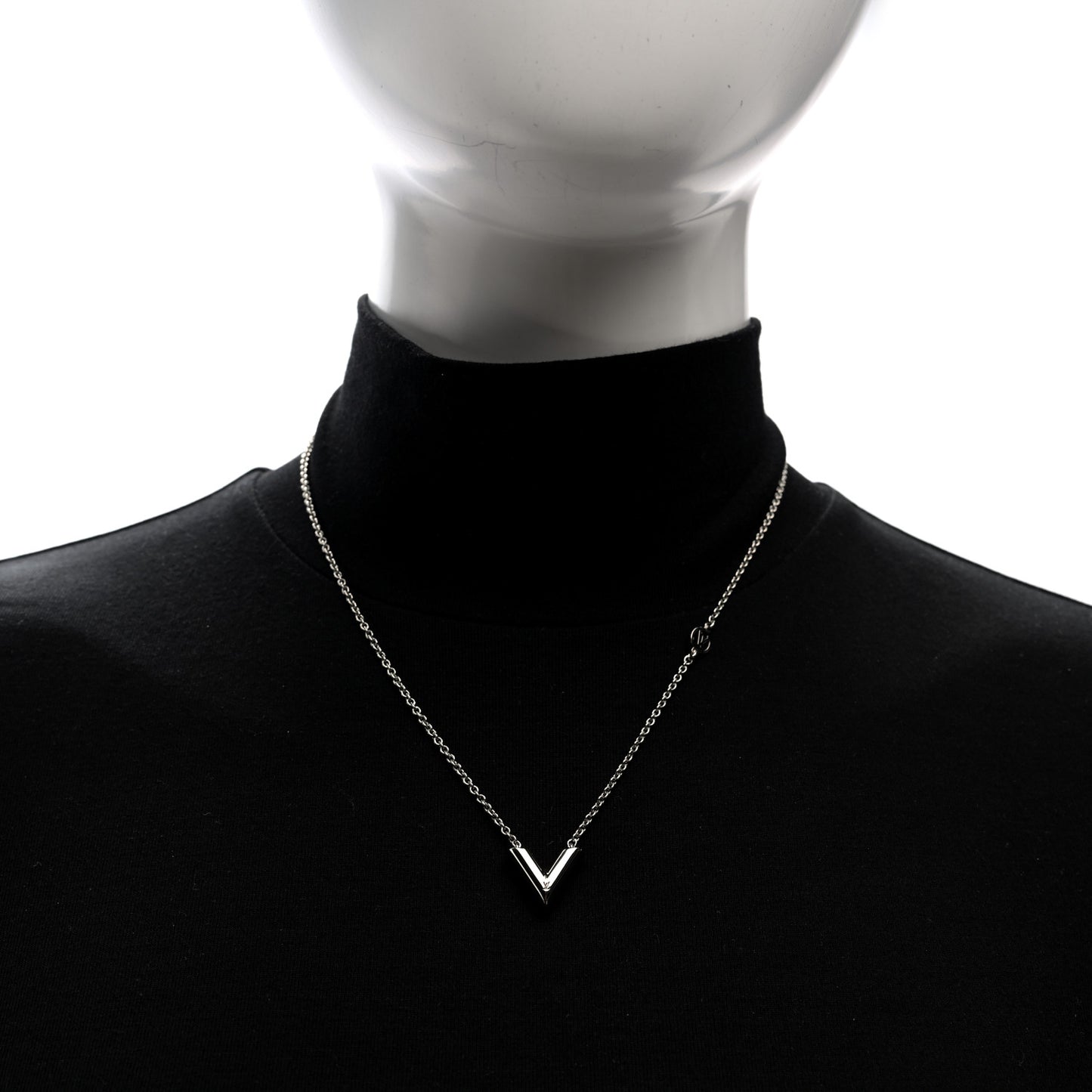Metal Essential V Supple Necklace Silver