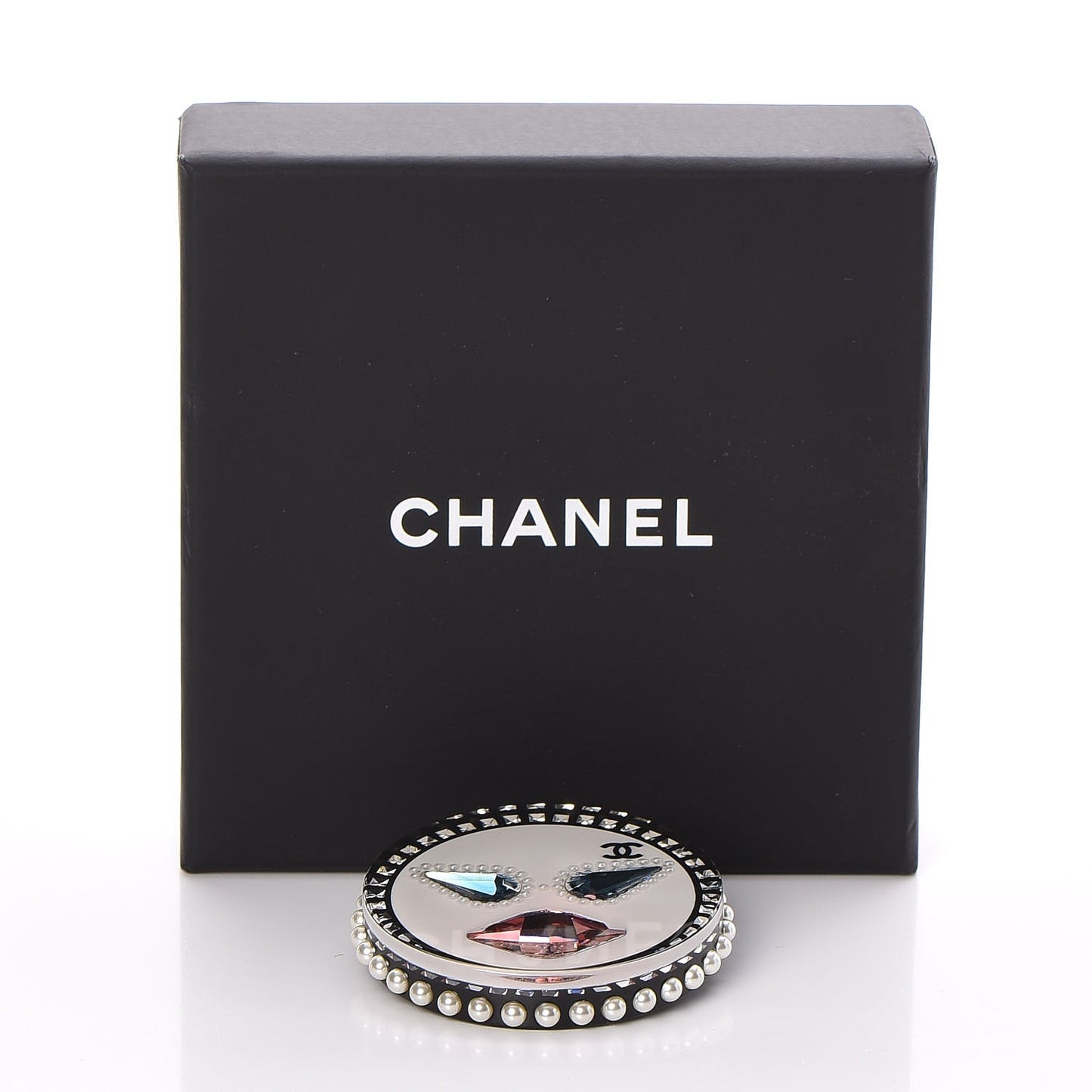 Metal Resin Pearl Emoji Brooch Silver White