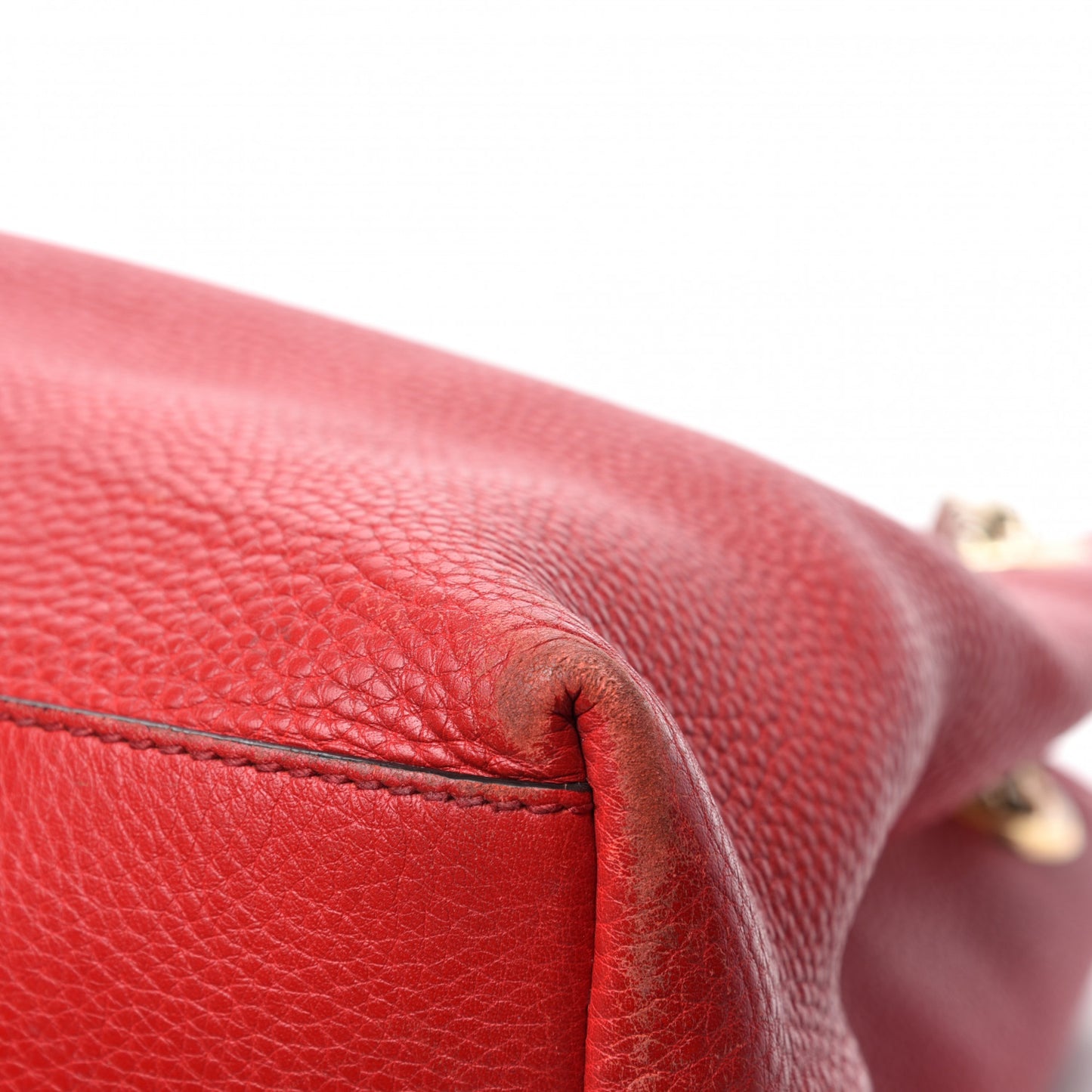 Pebbled Calfskin Medium Soho Chain Shoulder Bag Tabasco Red