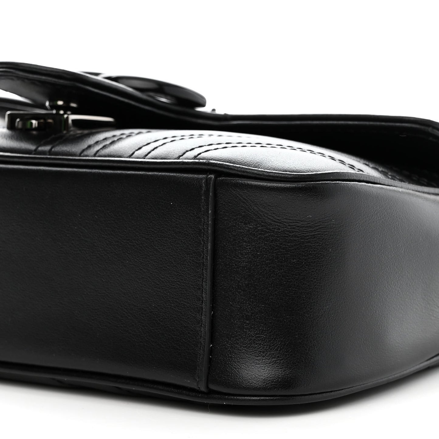 Calfskin Matelasse Monochrome Mini GG Marmont Shoulder Bag Black