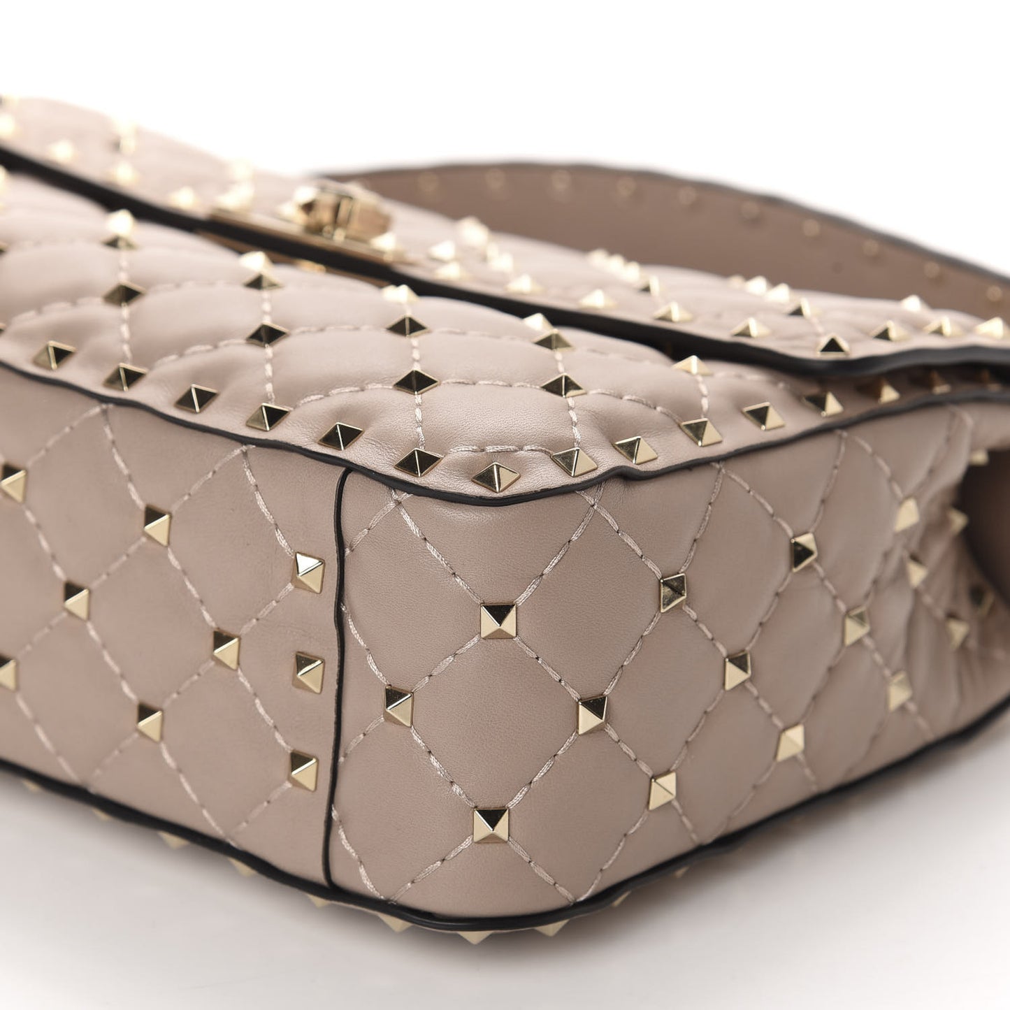 Lambskin Medium Rockstud Spike Shoulder Bag Poudre