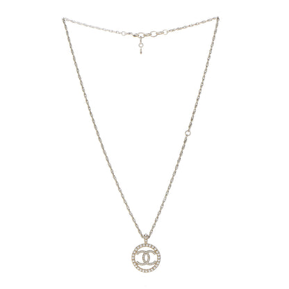 Chanel Pearl CC Round Pendant Necklace Gold 3 of 7