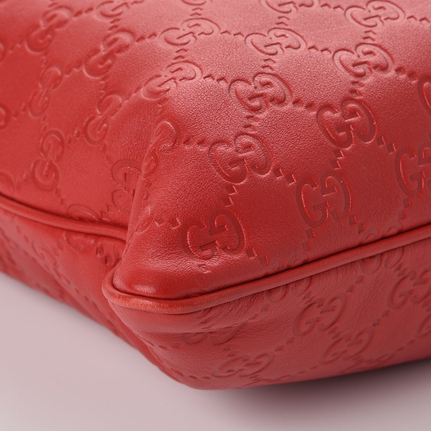 Guccissima Medium Flat Messenger Bag Red