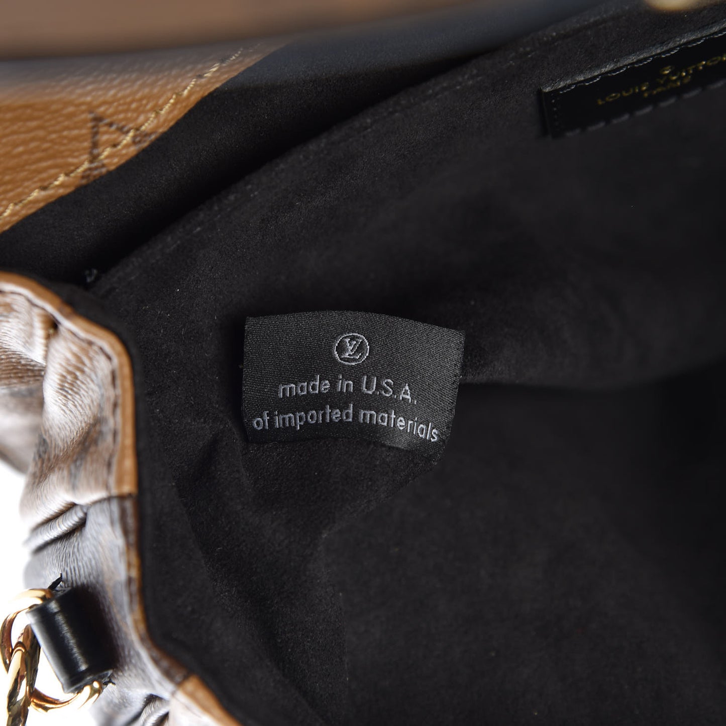 Reverse Monogram Pochette Metis