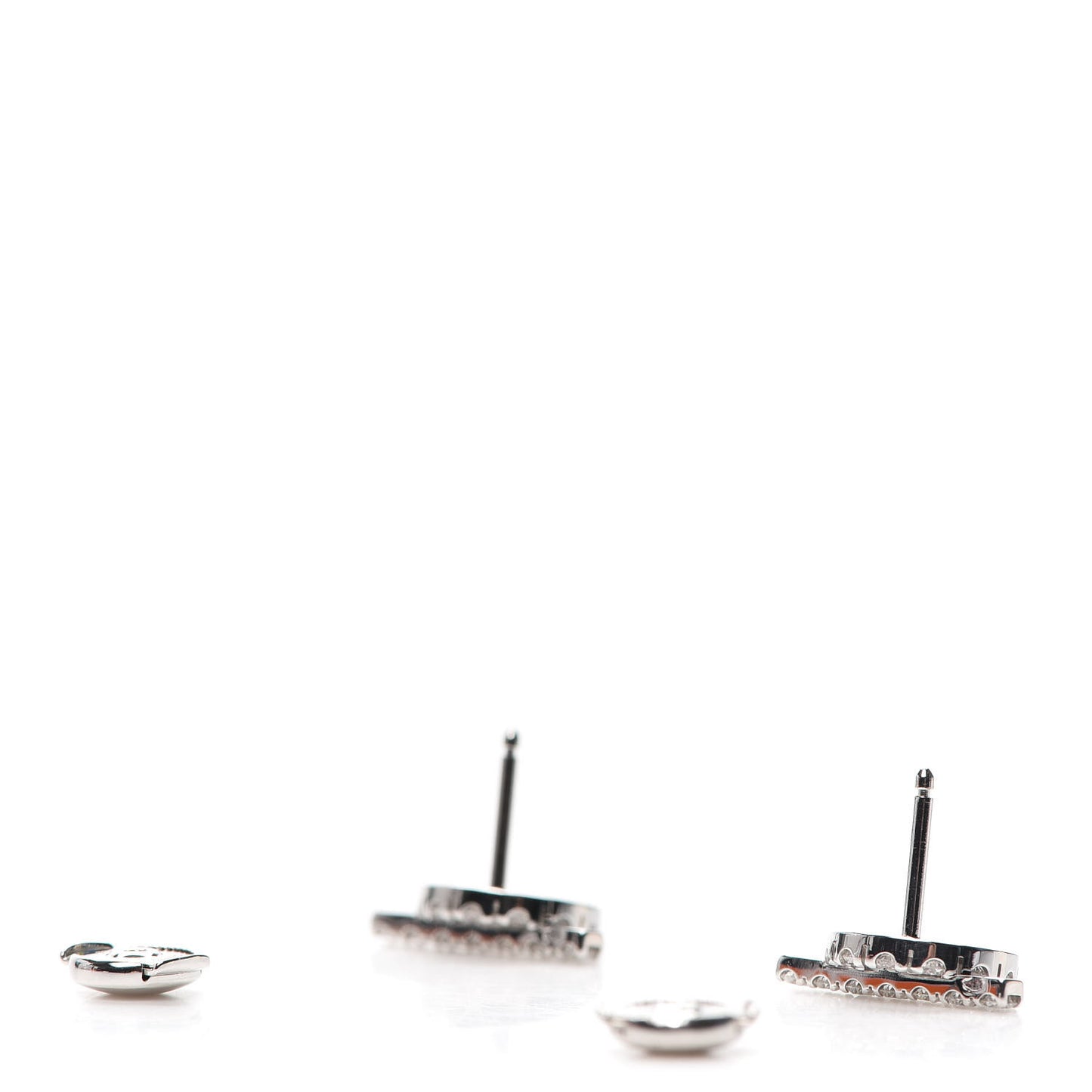 18K White Gold Diamond Finesse Earrings