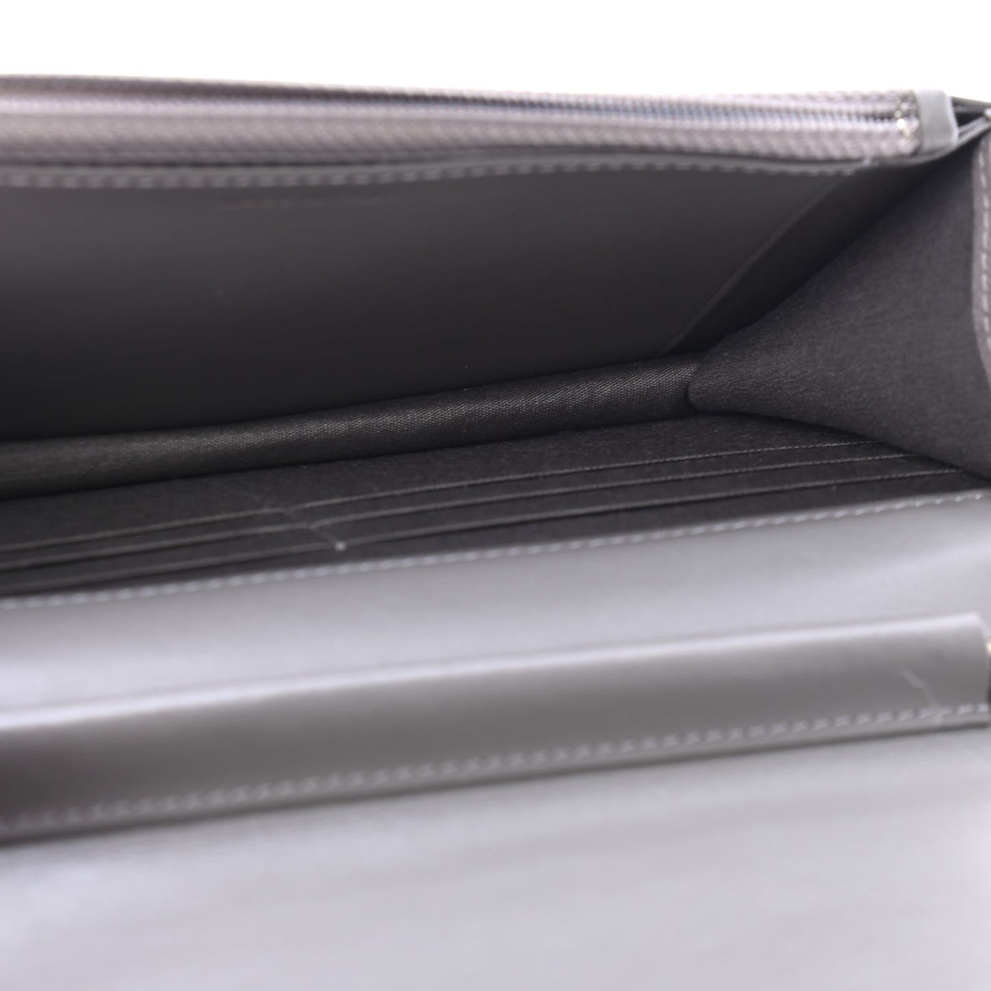 Caviar Quilted Boy Wallet On Chain WOC Grey