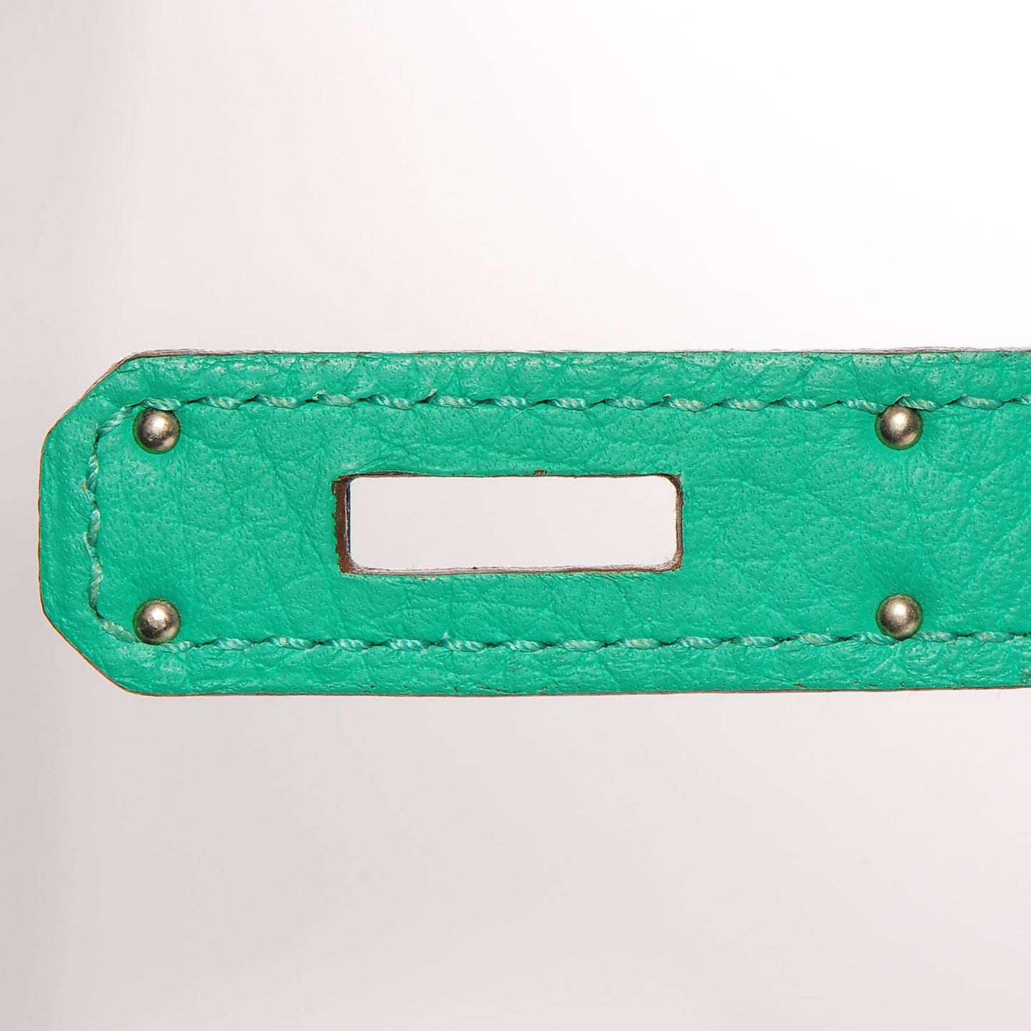 Taurillon Clemence Kelly Retourne 35 Menthe