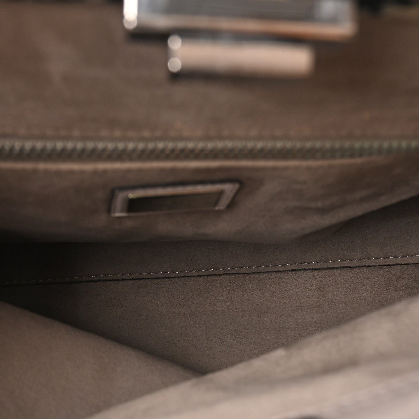 Vitello Seta Plexiglass Granite Large Peekaboo Iconic Satchel Polvere