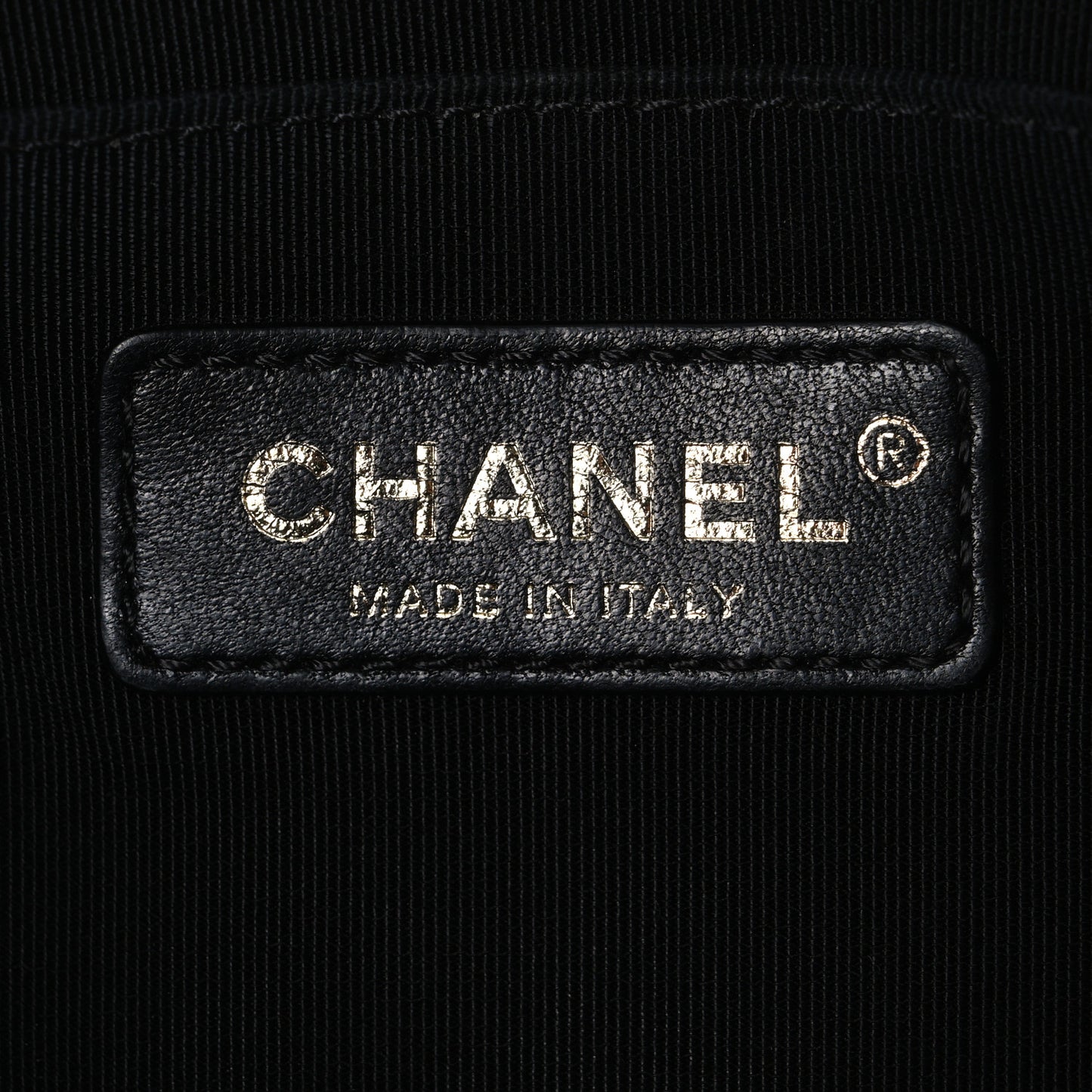 Caviar Quilted Medium Boy Flap Black