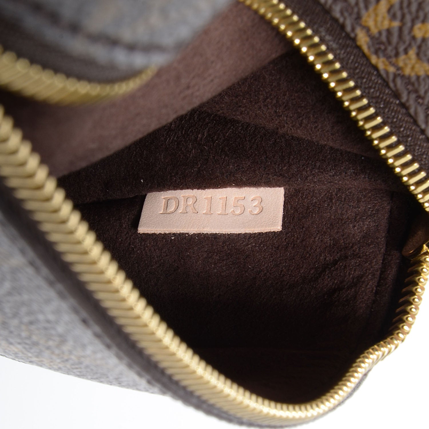 Louis Vuitton Monogram Pochette Metis 8 of 8