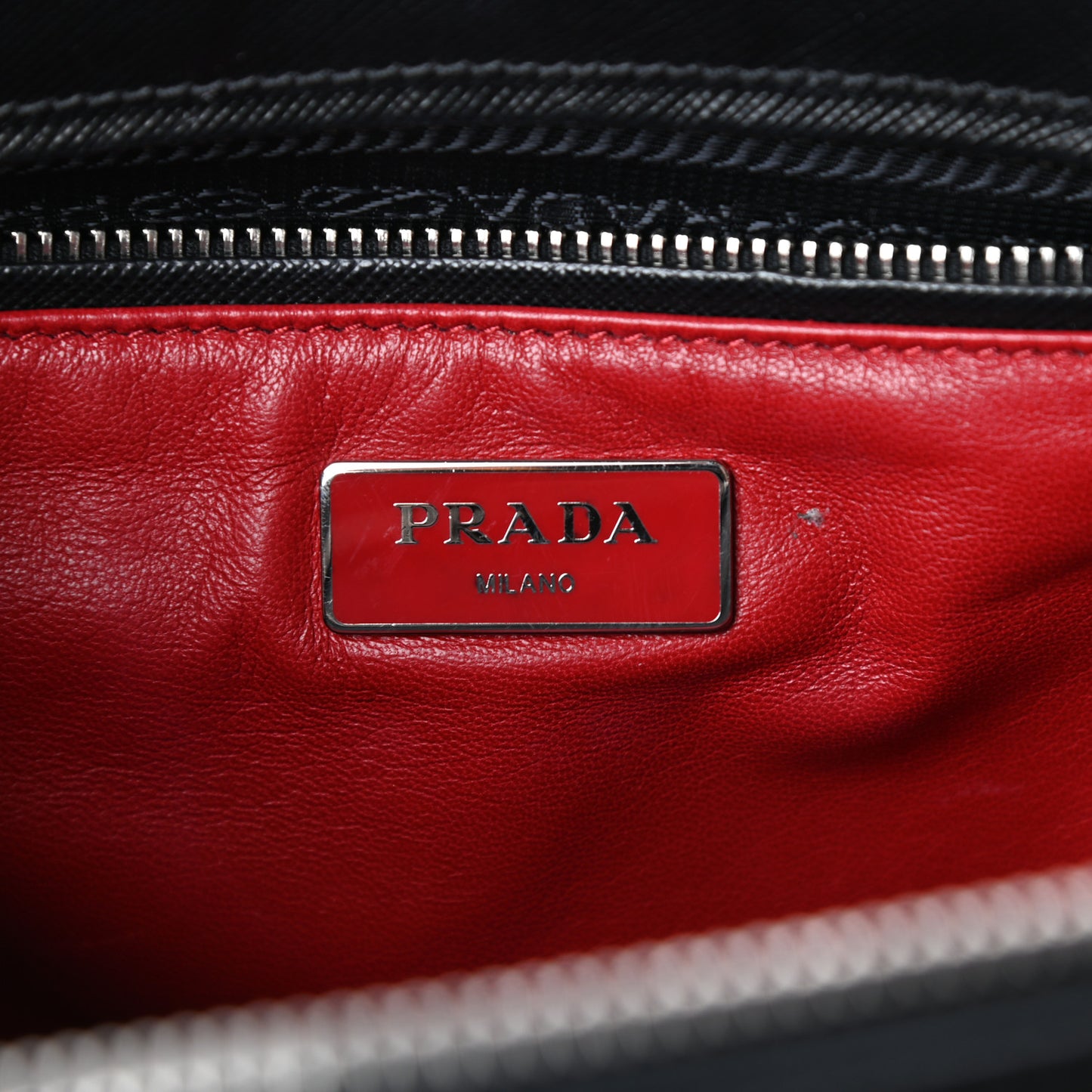 Saffiano Grommet Small Galleria Double Zip Tote Black Fuoco