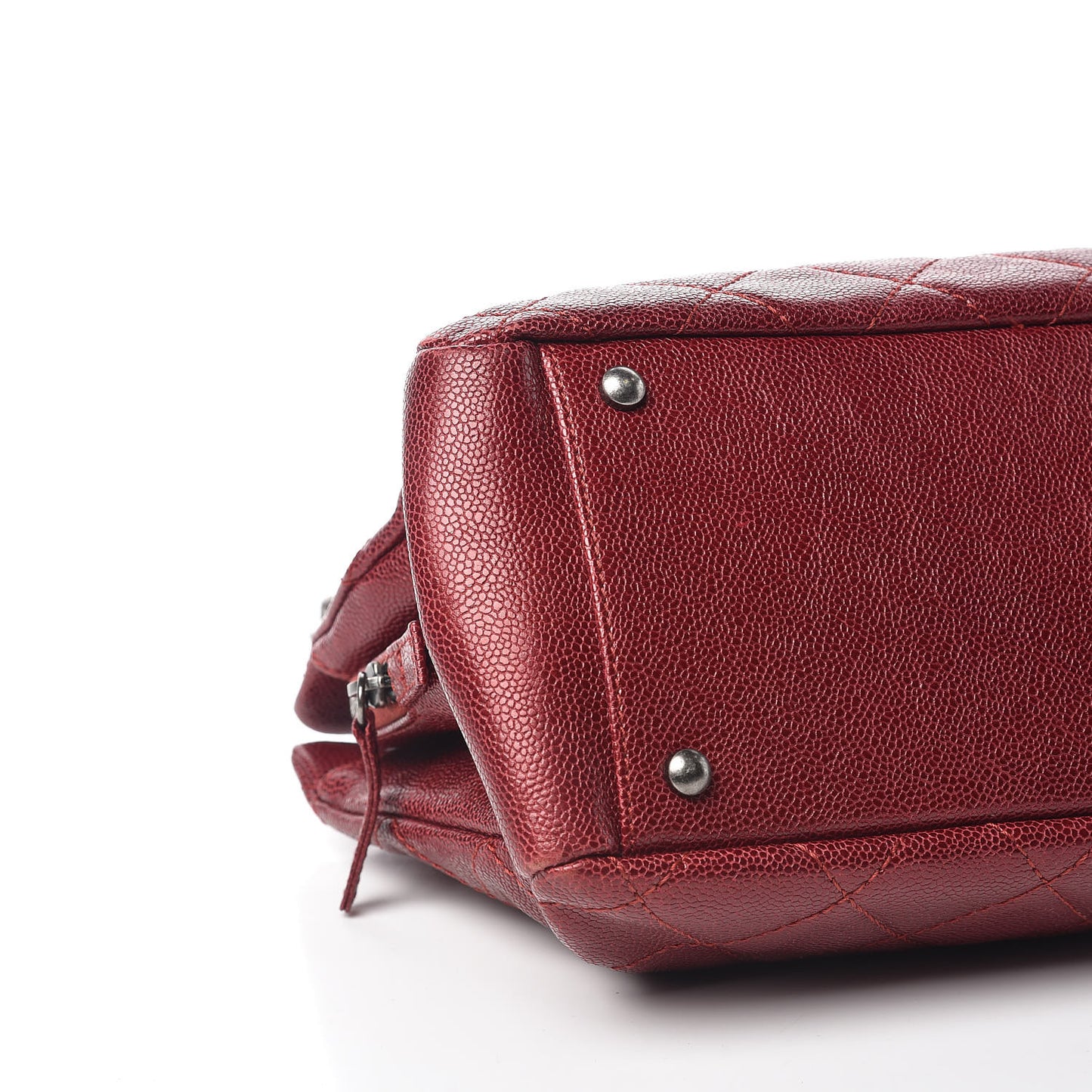 Iridescent Caviar Quilted Small Chic Tote Dark Red