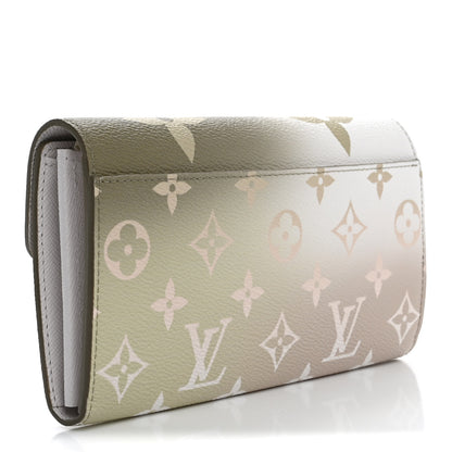 Louis Vuitton Monogram Giant Spring In The City Sarah Wallet NM Sunset Kaki 3 of 7