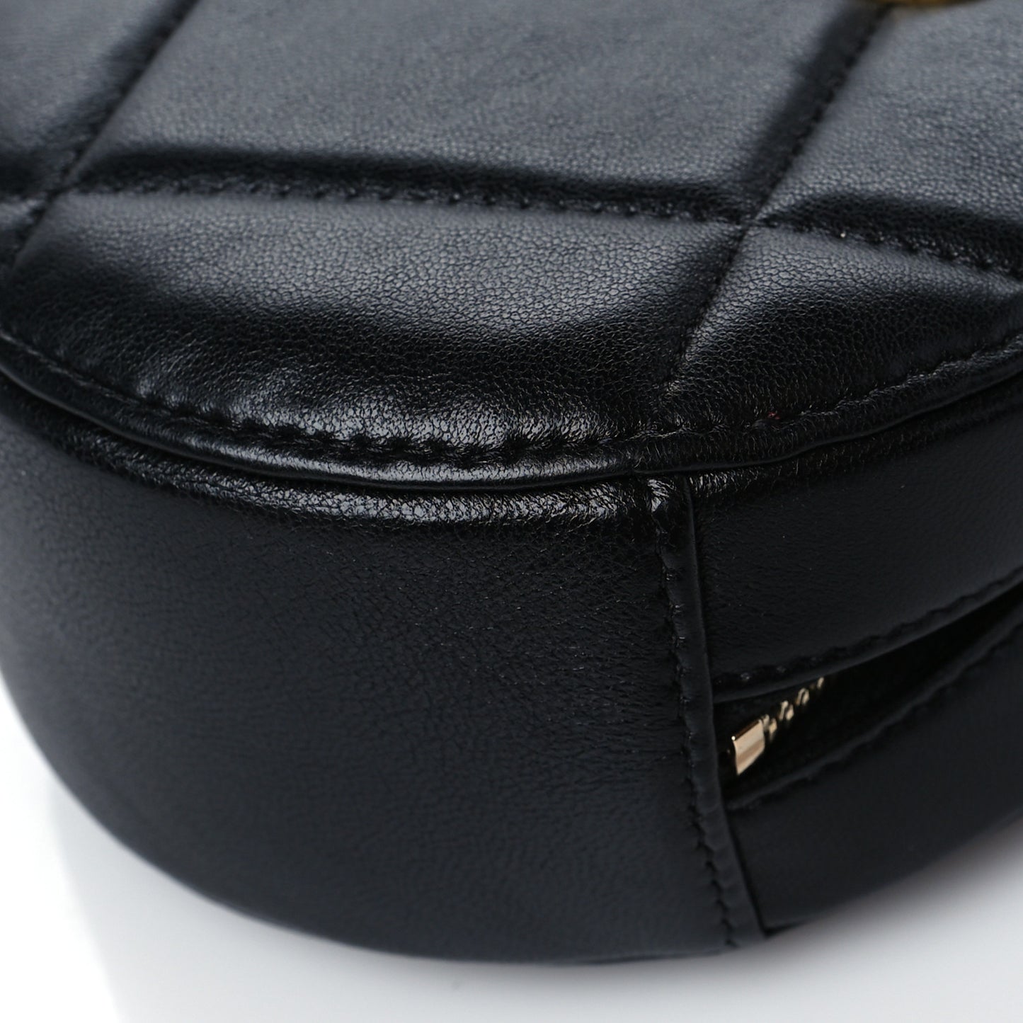 Lambskin Quilted Chanel 19 Round Clutch With Chain Black