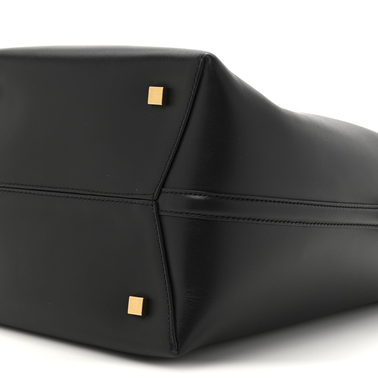 Shiny Calfskin Le 37 Bucket Bag  Black