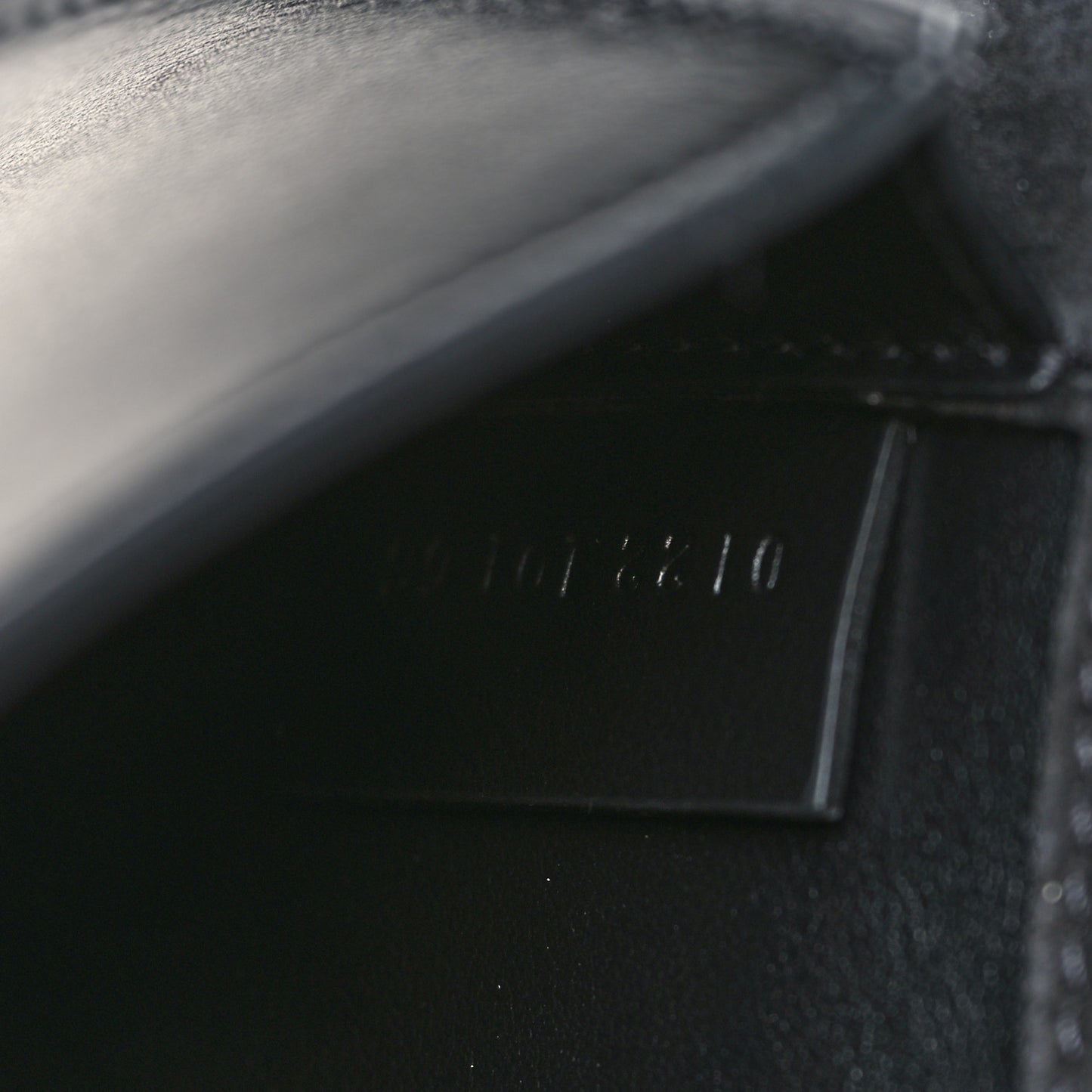 Calfskin Small Tess Bag Black