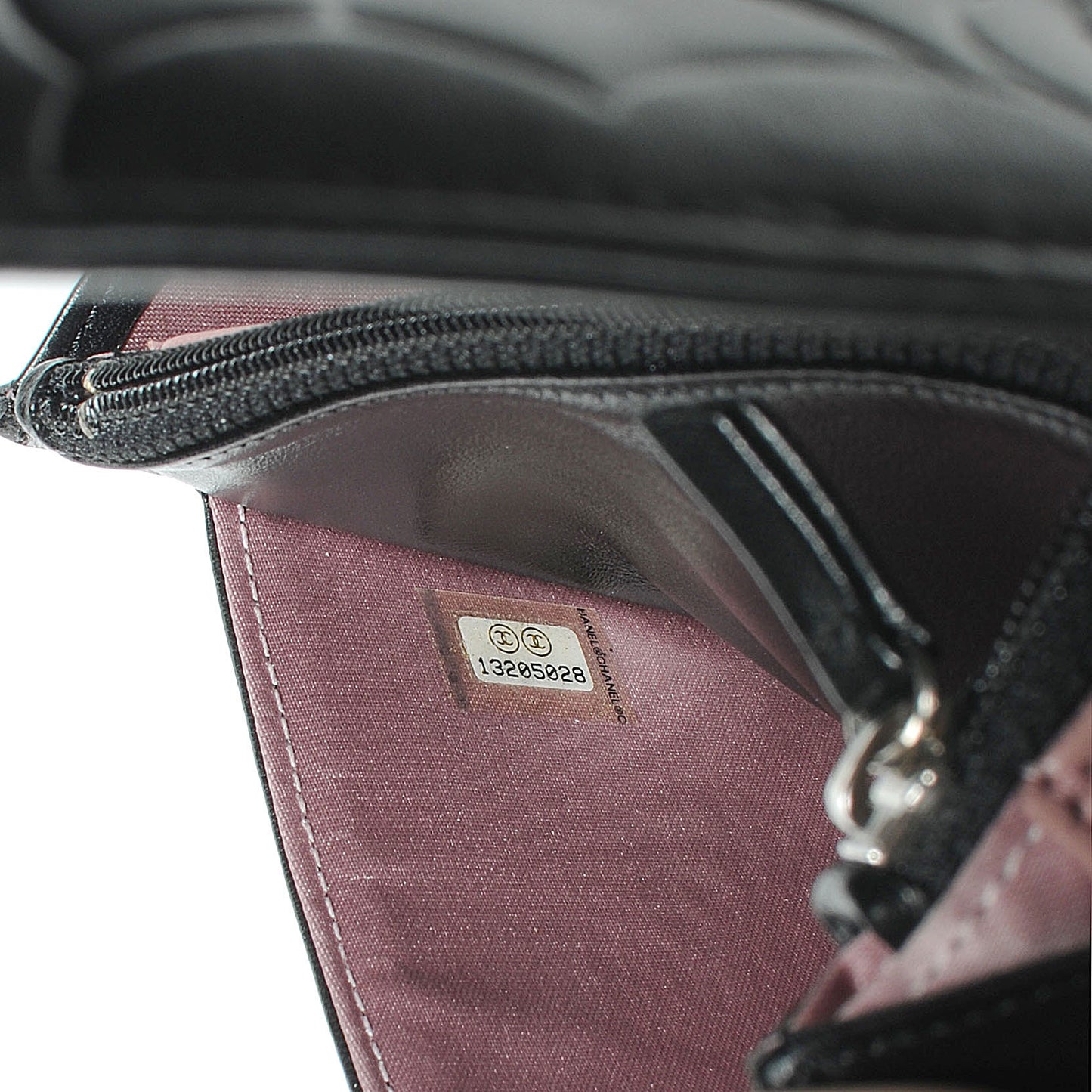 Lambskin Camelia Wallet on Chain Black