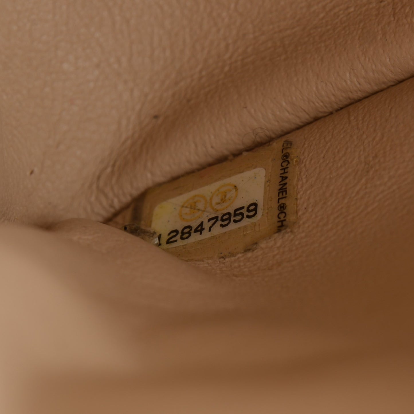 Caviar Quilted Jumbo Single Flap Beige Clair