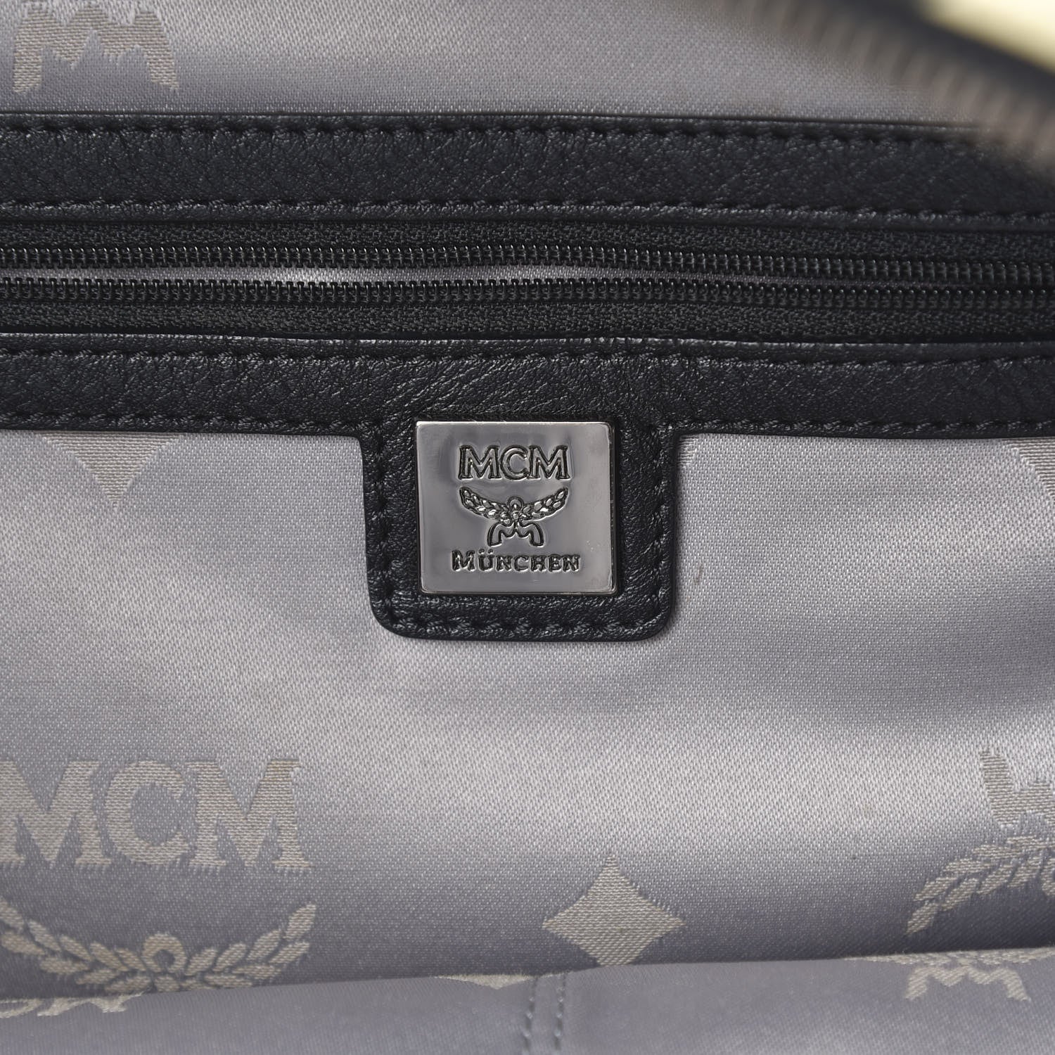 MCM Visetos Crown Stud Medium Stark Backpack White 5 of 14