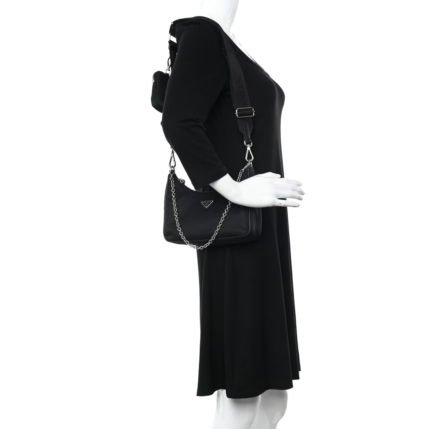 Prada Nylon Re-Edition 2005 Shoulder Bag Black 2 of 12