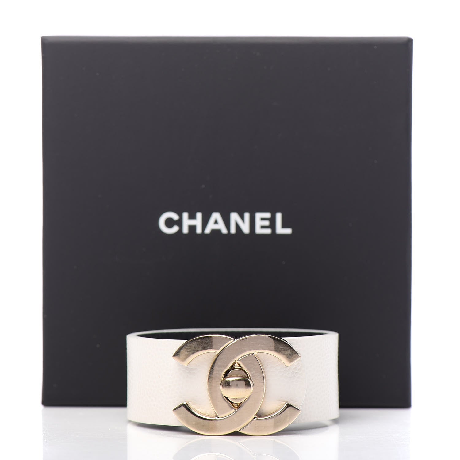 Chanel Caviar CC Turnlock Bracelet M White 6 of 6