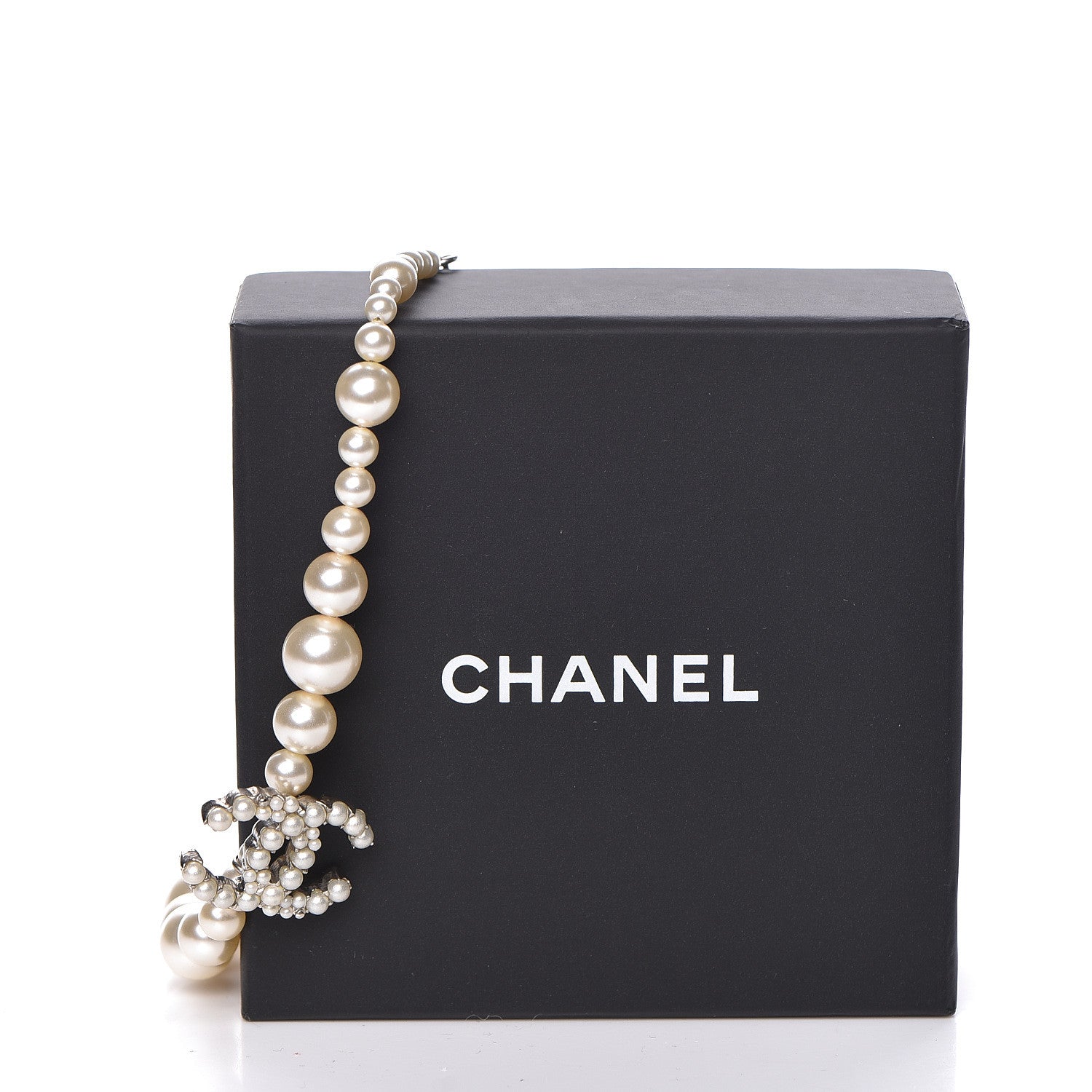 Chanel Graduated Pearl CC Short Necklace Silver 8 of 8