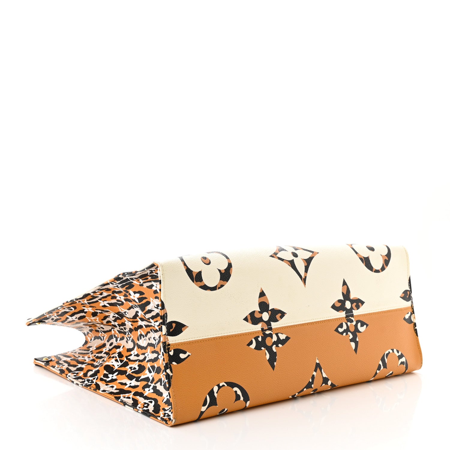 Louis Vuitton Monogram Giant Jungle Onthego GM Ivory 4 of 11