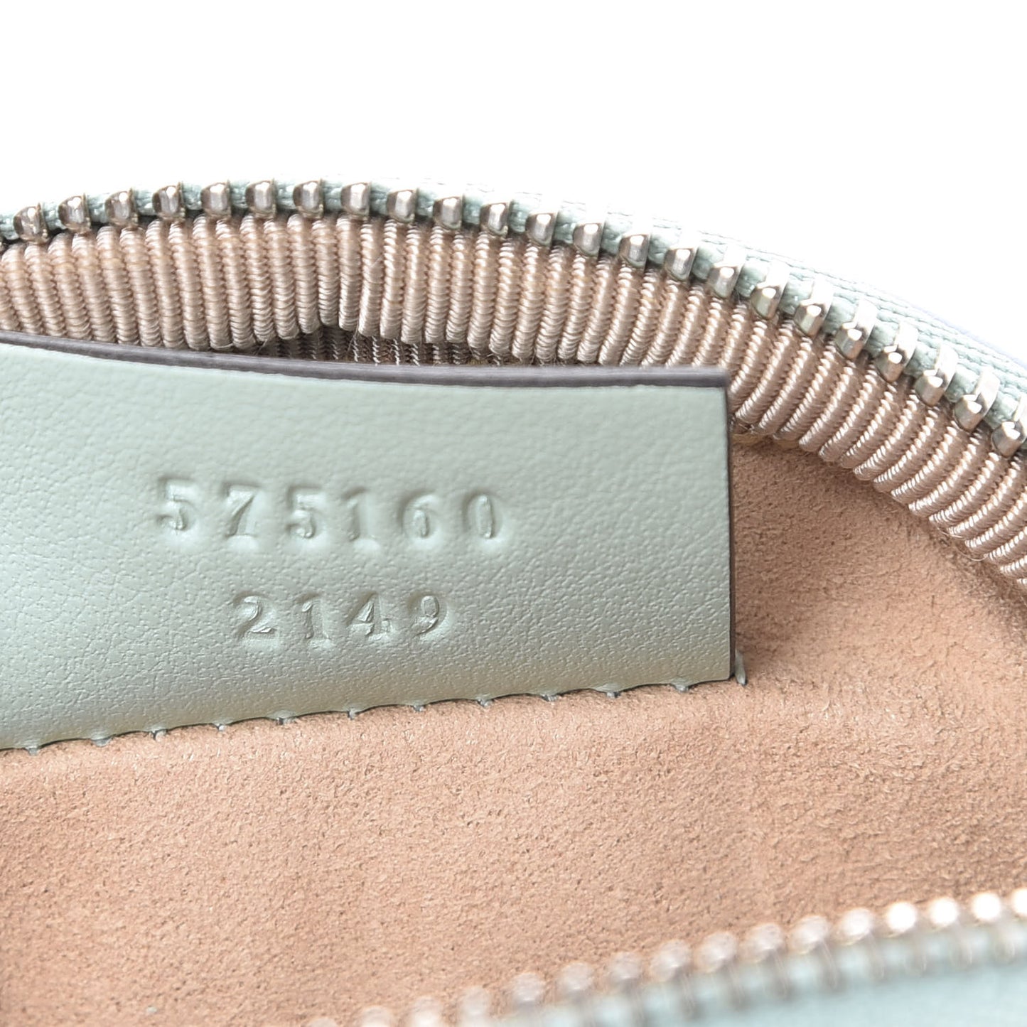 Calfskin Matelasse Diagonal GG Marmont Round Coin Purse Multicolor Pastel