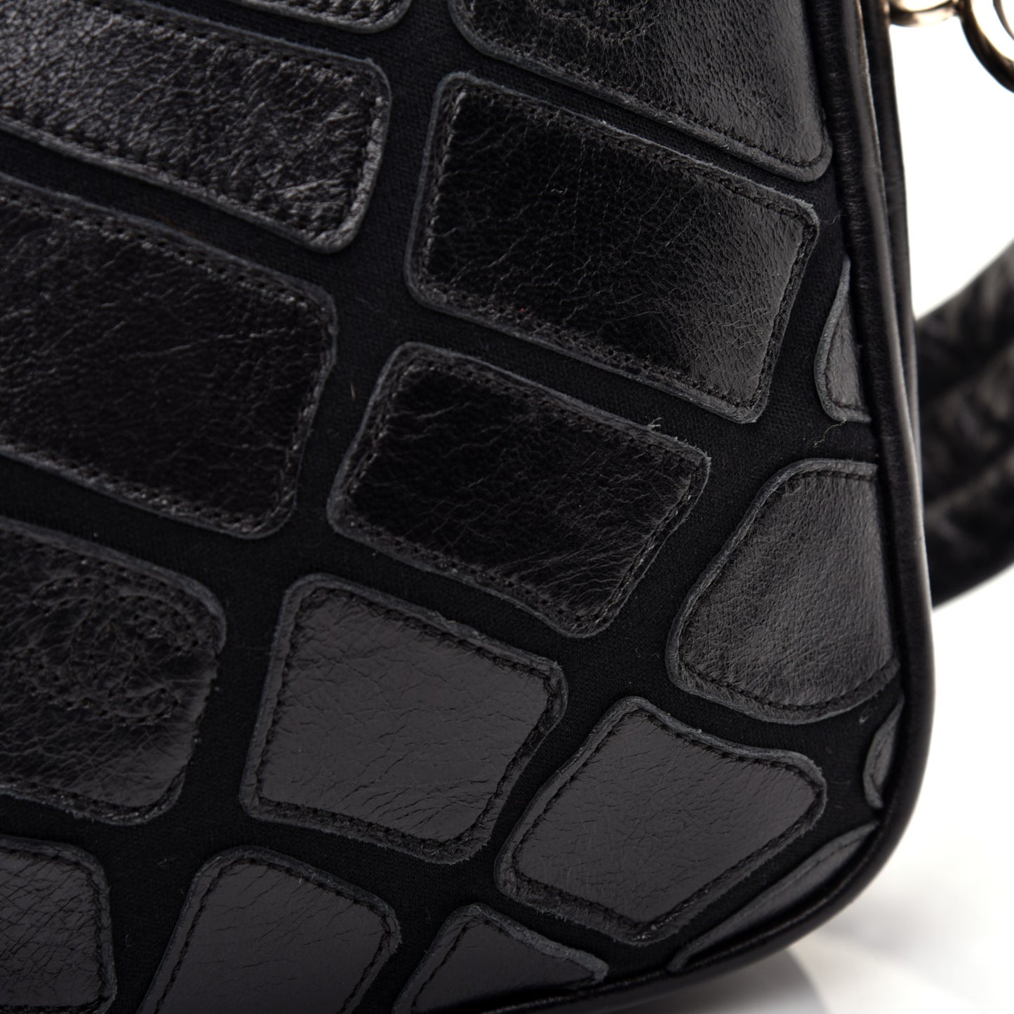 Lambskin Jersey Scales Zipper Shoulder Bag Black