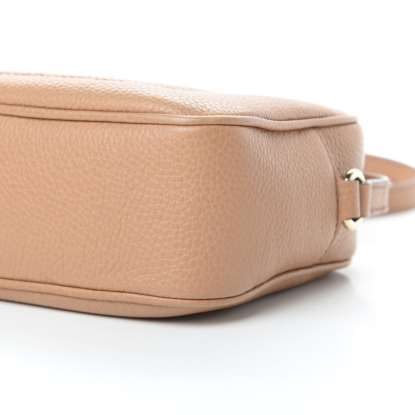 Pebbled Calfskin Small Soho Disco Bag Camelia