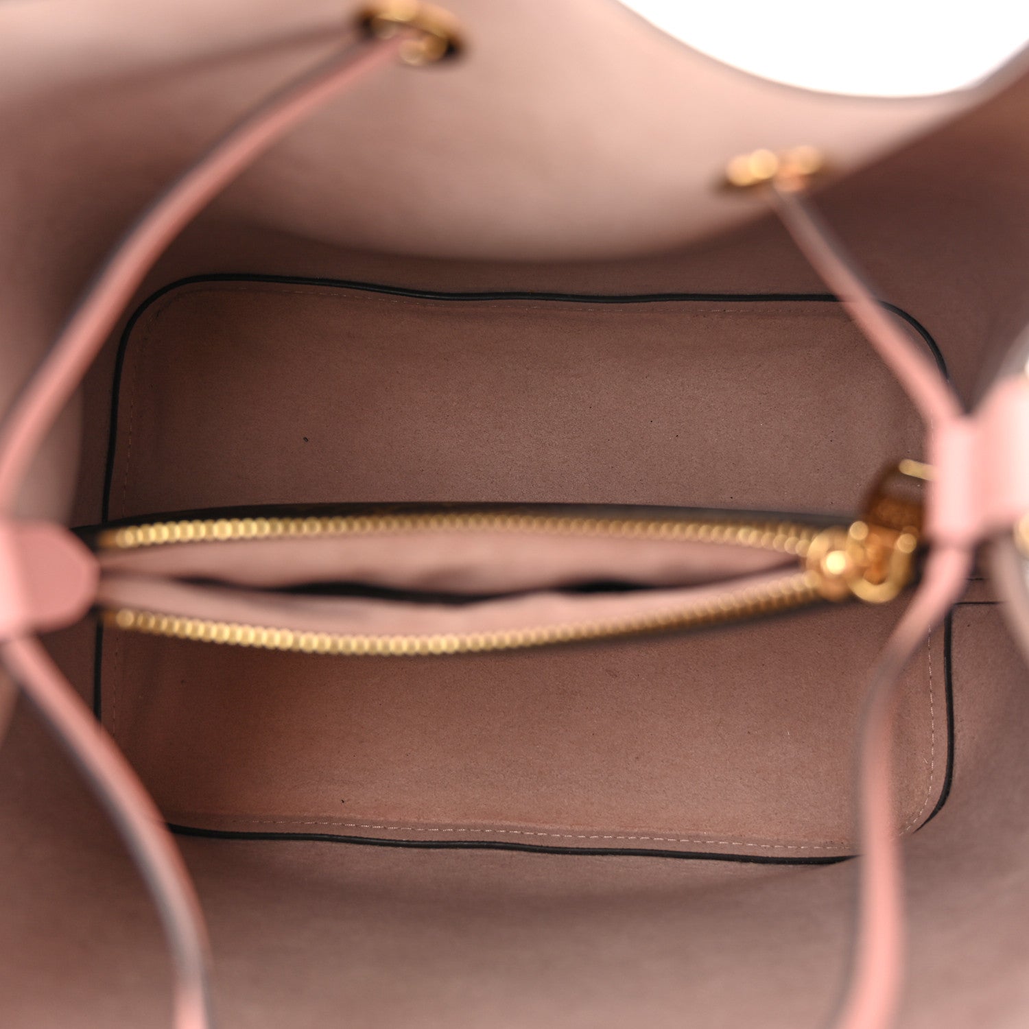 Louis Vuitton Monogram Neonoe MM Rose Poudre 5 of 10