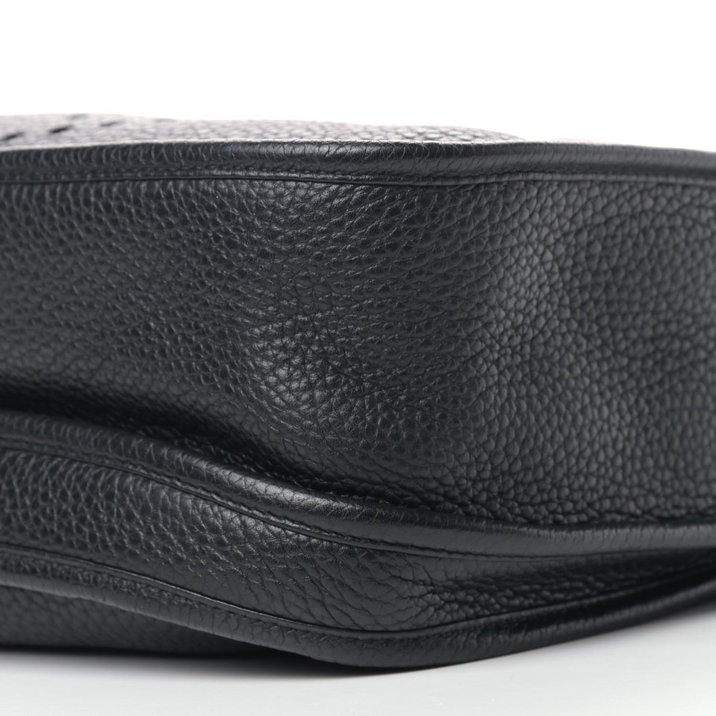 Taurillon Clemence Evelyne III PM Black