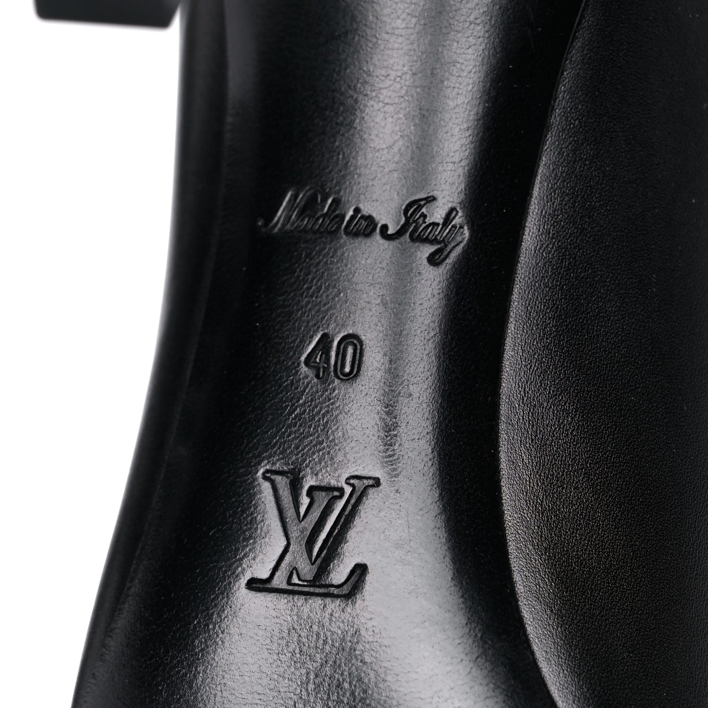Calfskin Urban Twist Pumps 40 Black
