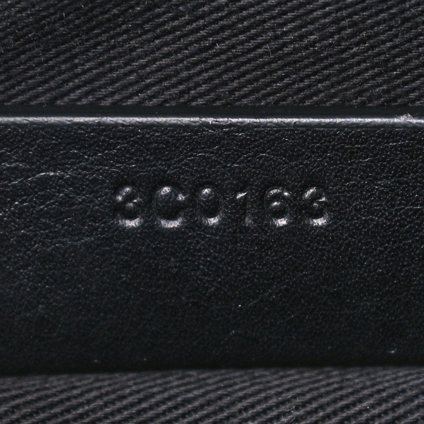 Calfskin Crocodile Embossed 3D Stud Medium Antigona Storm Grey