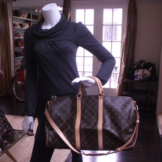Louis Vuitton Monogram Keepall 55 w/Strap 2 of 10