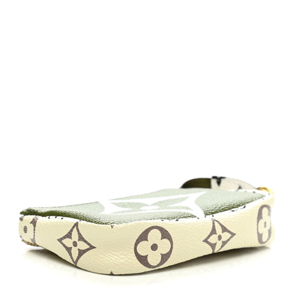 Louis Vuitton Monogram Giant Micro Pochette Accessories Kaki White 5 of 8