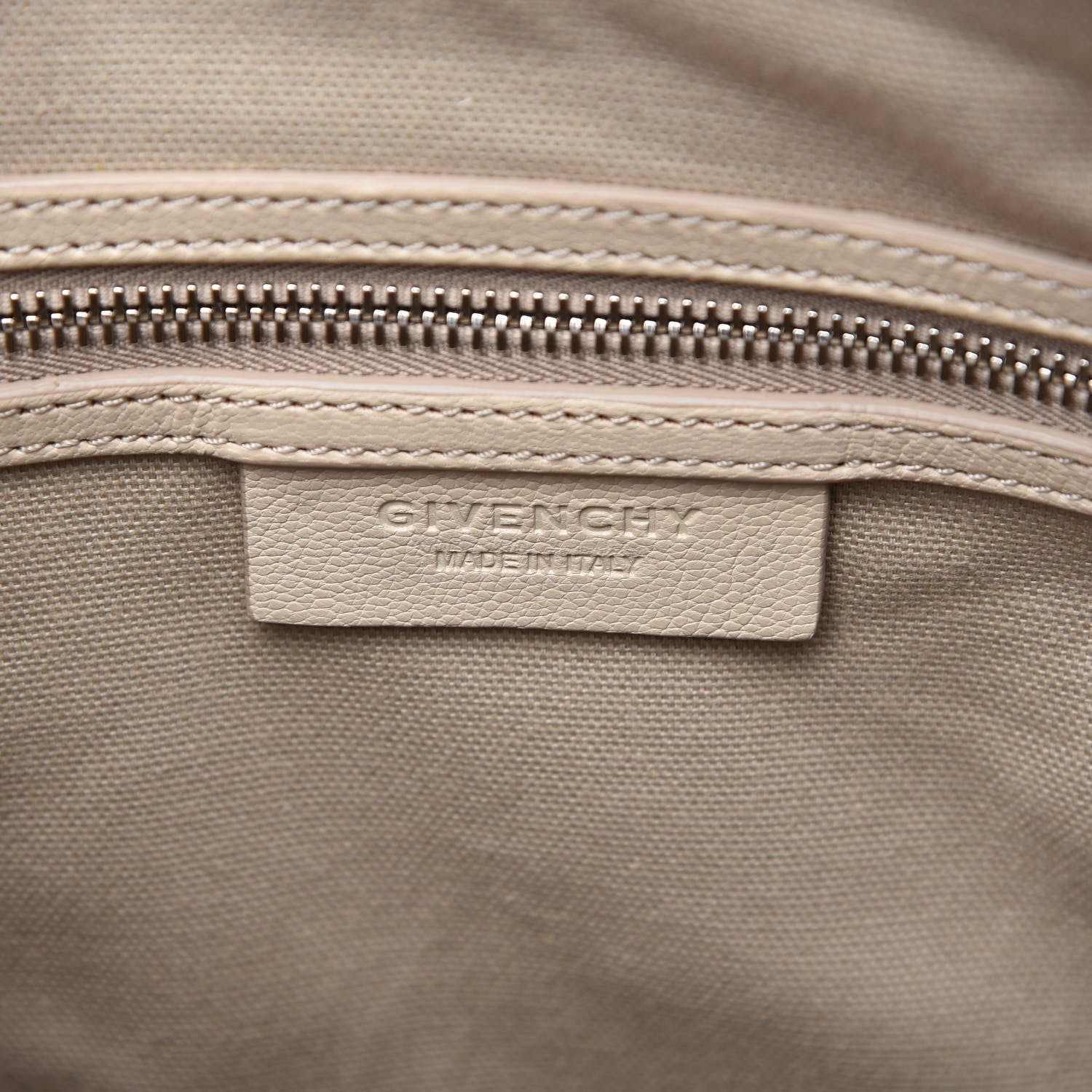 Givenchy Sugar Goatskin Medium Antigona Skin 8 of 9