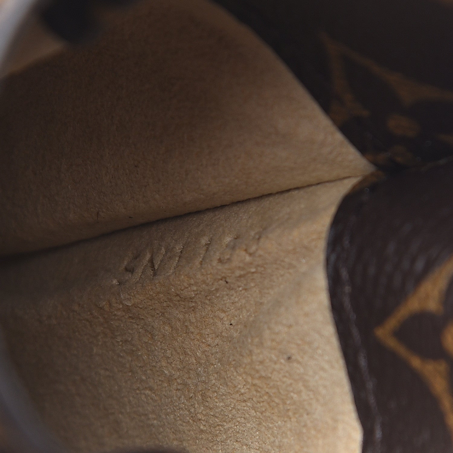 Louis Vuitton Monogram Sunglasses Case MM 5 of 6